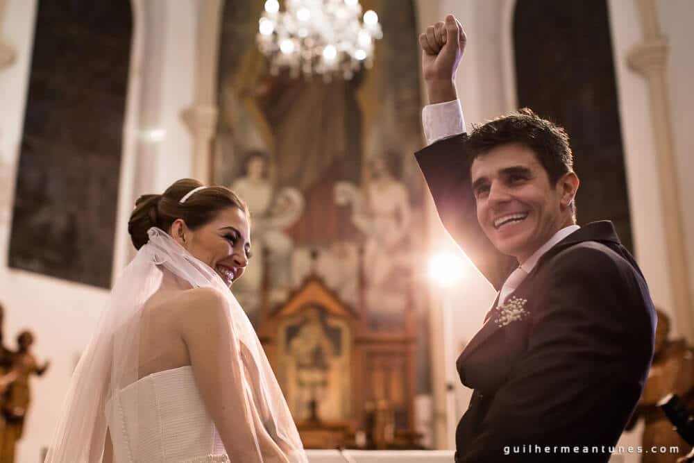 Fernanda e Charles: Fotografia de casamento em Lages (Igreja)